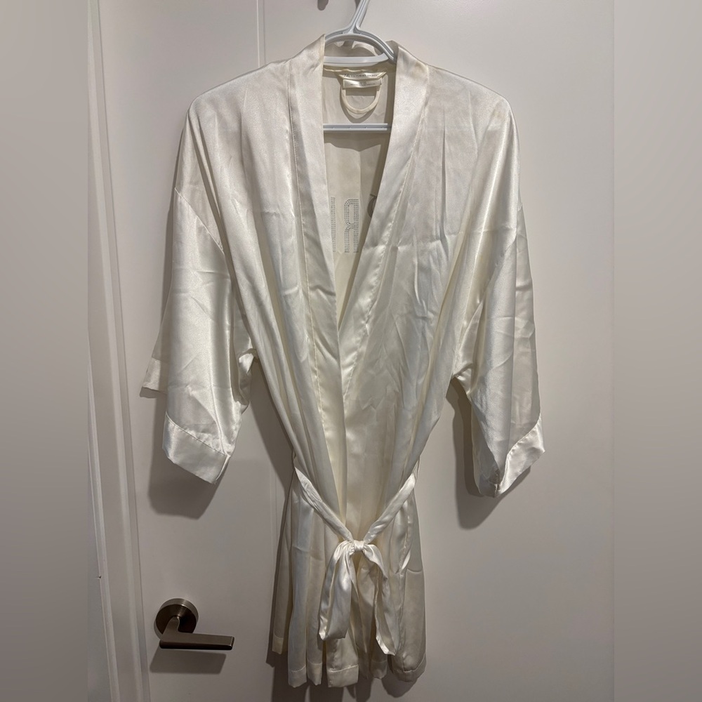 Victoria's Secret White Bride Satin Robe - Picture 3 of 4